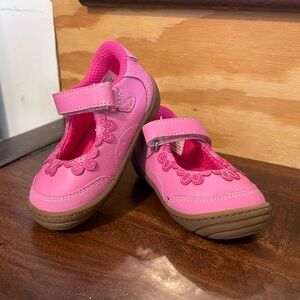 Stride Rite Pink Floral Mary Jane’s